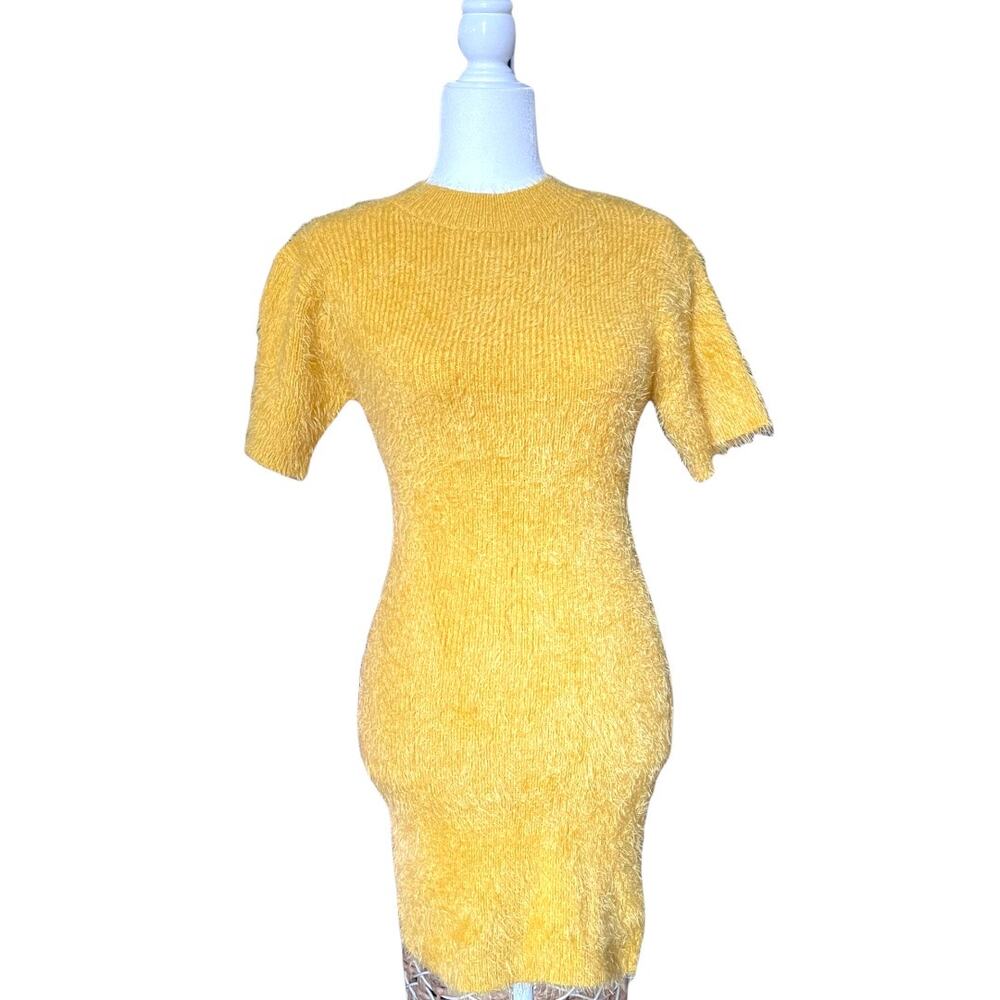 NEON GREEN MIDI SWEATER BODYCON DRESS-CURVY & FUZZY-FITS GREAT-BNWOT